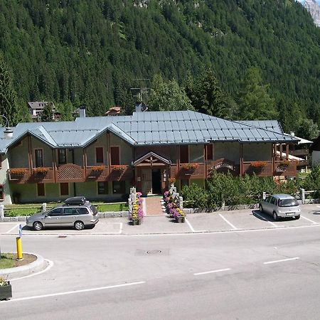 מדונה די קמפיליו Residence Orsa Maggiore מראה חיצוני תמונה