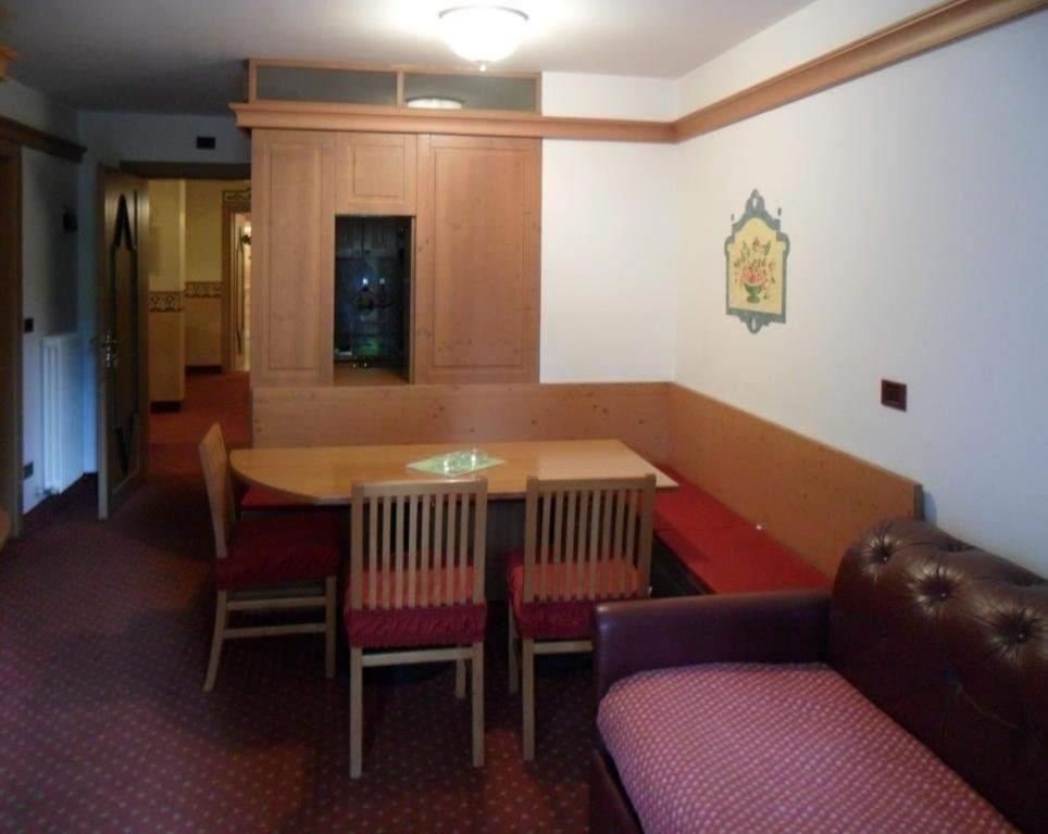 מדונה די קמפיליו Residence Orsa Maggiore מראה חיצוני תמונה