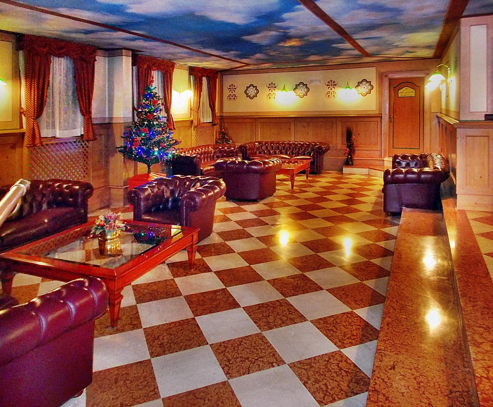 מדונה די קמפיליו Residence Orsa Maggiore מראה חיצוני תמונה